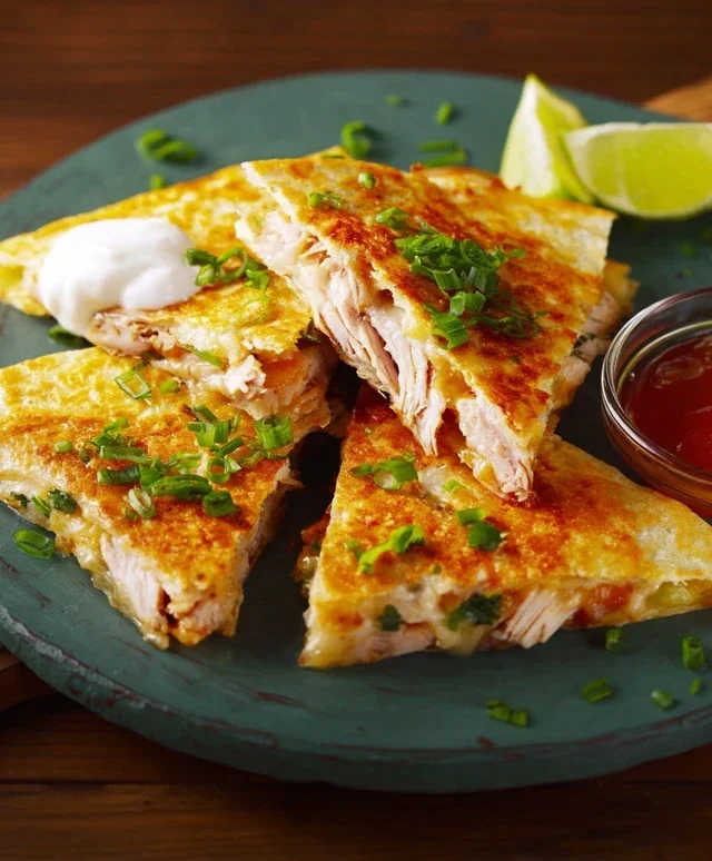 Keto Chicken Quesadilla